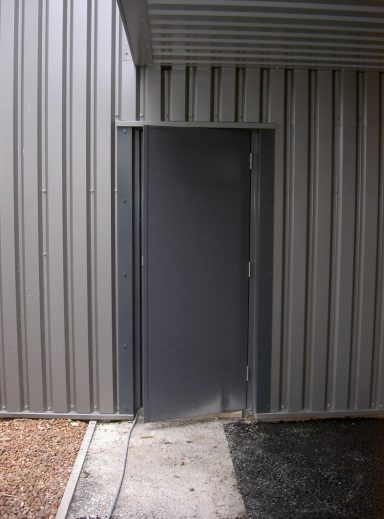 Single steel door