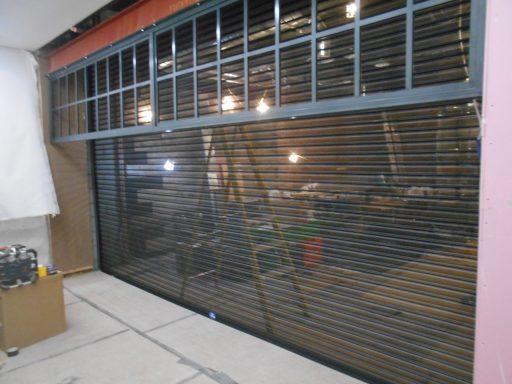 Lakeside shpping centre